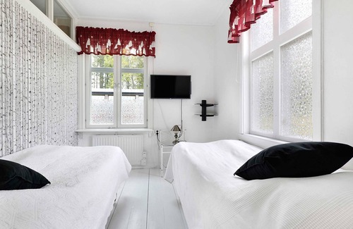 Javrebyn House | Charming house close to the sea