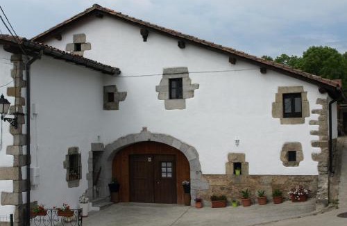 Baraibar House | Charming house in Baráibar with mountain view