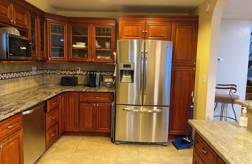 Northwest Yonkers House | Charming house in Yonkers with Hudson River View and close travel to get to NYC