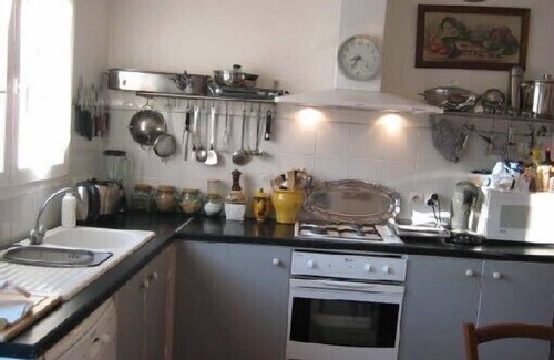 Eysines House | Charming light-filled house on the vineyard, beach and gastronomy route