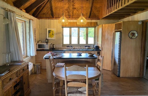 Fernside Cottage | Charming Mudbrick Country Cottage