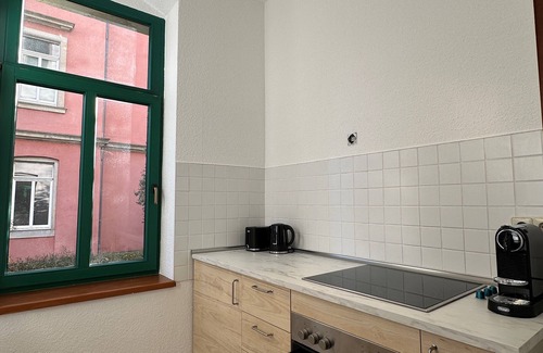 Loebtau Apartment | Charming old building in Löbtau - central & modern