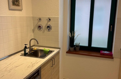 Loebtau Apartment | Charming old building in Löbtau - central & modern