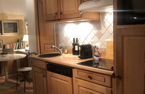 Paradou House | Charming old village house, very quiet, wooded garden, sleeps 4.