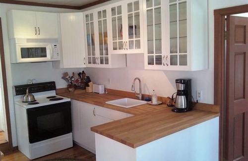 Point Reyes Station House | Charming Point Reyes Cottage with Decks and Lovely Garden