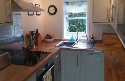 Sheffield Green Cottage | Charming refurbished cottage, Ashdown Forest, excellent pub