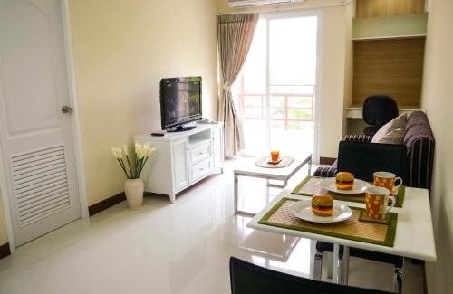 Ekkamai Apartment | Charming Resident near BTS Ekkamai Station