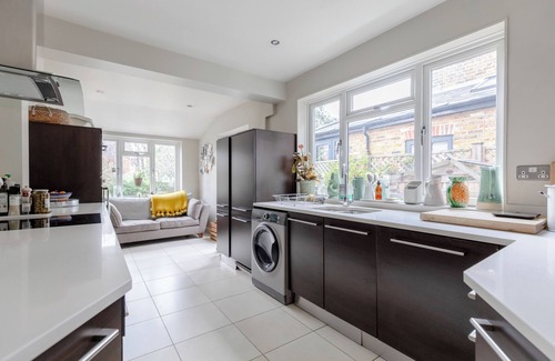 Wimbledon House | Charming & Spacious 2BD House w/Garden - Wimbledon