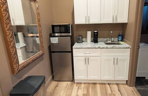 Clovis Apartment | Charming studio in quaint Clovis with AC, Unit 2
