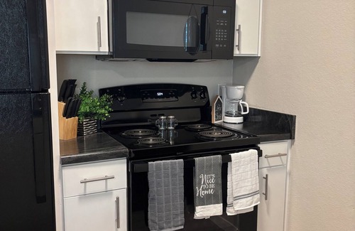 Village of Cottage Grove House | Charming townhome with AC, WiFi in fabulous Cottage Grove