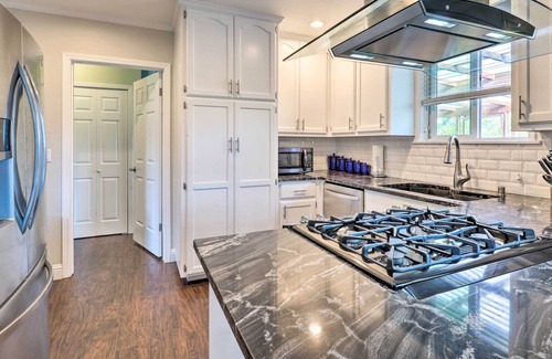 Ukiah House | Charming Ukiah Home ~ 2 Miles to Lake Mendocino!