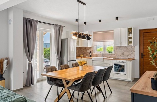 Primorski Dolac Villa | Charming Villa Domus Alba for 6+2 Guests with heated Pool, Sports Area & Outdoor Dining – A Private Escape Surrounded by Nature, just 24 km from Trogir and sea