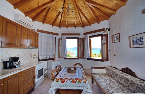 Nimfea Villa | Charming villa with 2 bedrooms and WiFi, AC in peaceful Alonissos