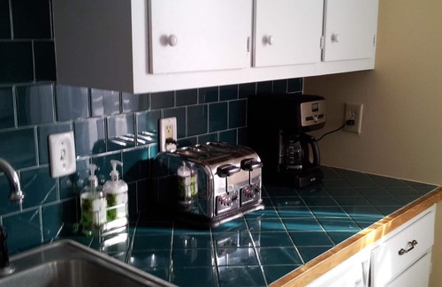 New Bern House | Charming, warm & tranquil historic downtown New Bern home