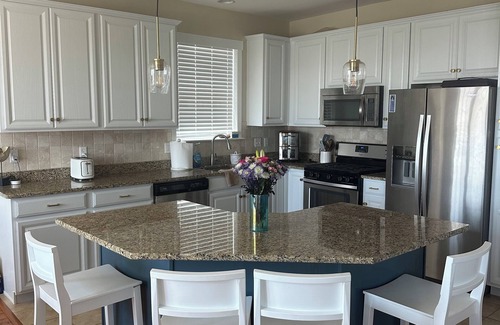 Beach Haven West House | Charming Waterfront 4-bedroom house - Boat & 2 Jetski docks, hot tub and more!