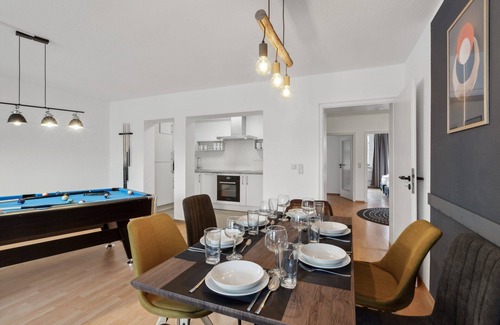 Hamelin Apartment | Charysma: Billiard loft | pedestrian zone | bedroom with smart TV | parking lot