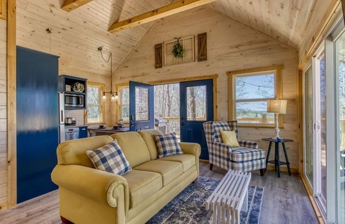 Gatlinburg - Pigeon Forge Cabin | Chasing Fireflies Treehouse - Treehouse sits adjacent to the Great Smoky Mountain National Park