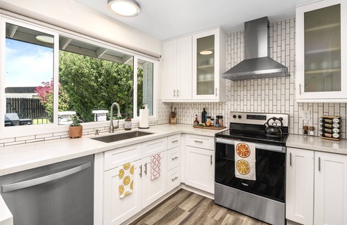 Broadway Palms House | Chateau Balboa! Heated Pool/BBQ/Family Friendly