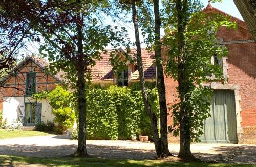 Yvre-l'Eveque House | Chateau de Vaux