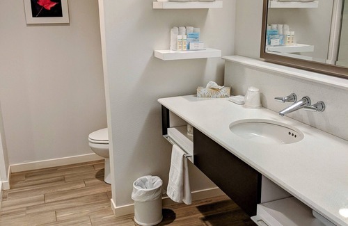 Fredericton Hotel | Chateau Fredericton, Trademark Collection by Wyndham