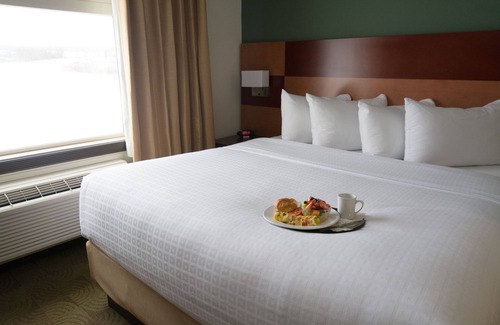 Peace River Hotel | Chateau Nova Peace River