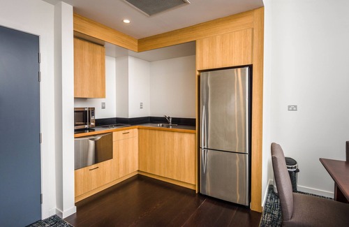 Riccarton Hotel | Chateau on the Park - Christchurch, a DoubleTree by Hilton