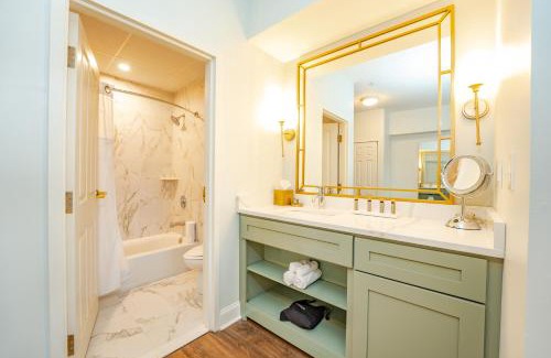 Egg Harbor City Hotel | Chateau Renault