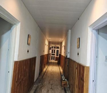 Barkot Hotel | Chauhan Annexe