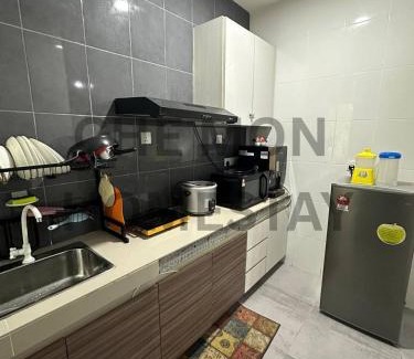 Pusat Komersil Lee Ling Apartment | Che Mon Homestay