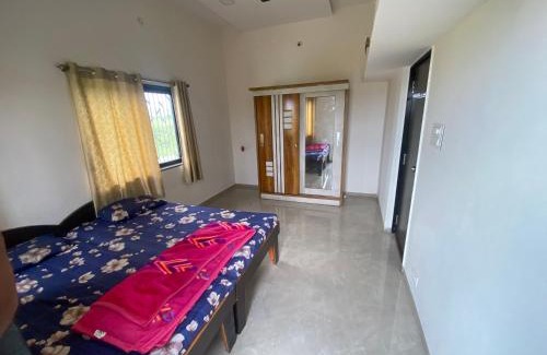 Tuljapur Villa | Cheerful 2 Bedroom Townhouse with village feel.