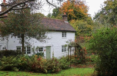 Crowborough House | Cherry Cottage