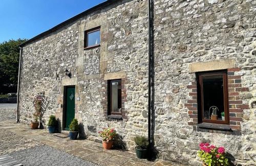 Bonsall House | Chestnut Farm Holiday Cottages