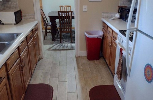 Chetek Cottage | Chetek Escape (Lakefront)