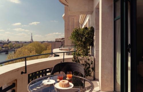 Paris City Center Hotel | Cheval Blanc Paris & Dior Spa Cheval Blanc Paris