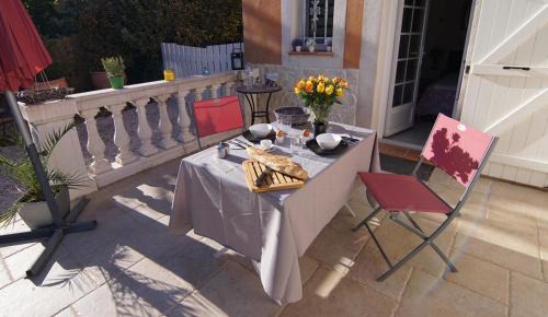 Brignoles House | Chez Amali - Élégant appartement de vacances en Provence avec terrasse