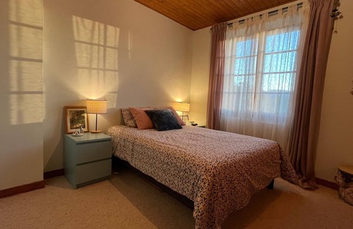 Desingy Bed & Breakfast | Chez Maria & Franck Chambre Alicia la princesse d'orient.