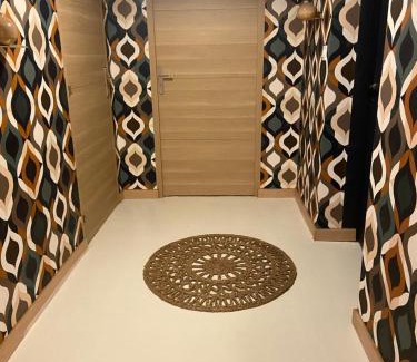 Jeanne d'Arc House | Chez Val et Tonio