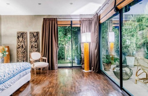 Saraphi Villa | Chiang Mai Luxury Private Pool Villa (5 Bedrooms, Terrace Views, Hi-Speed WiFi)