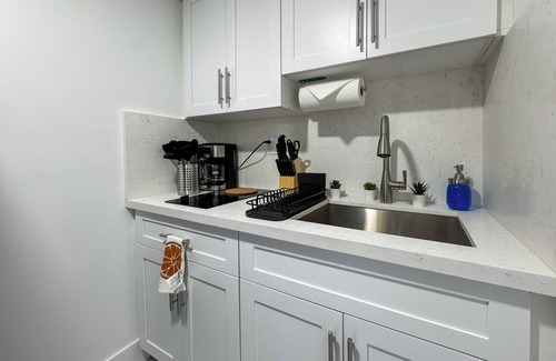 Seybold House | Chic 1BR Bungalow Miami Getaway - Near Airport