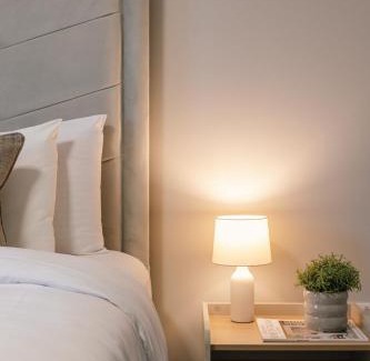 Cathedral Quarter Apartment | Chic 2-Bed, 2 Bath Apt in City Centre Sleeps 6, Free Secure Parking