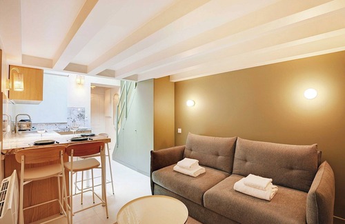 Saint-Vincent-de-Paul Apartment | Chic and Cosy Apartment-Canal Saint Martin