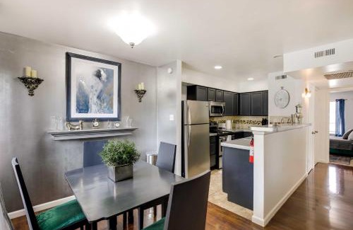 Knox - Henderson Apartment | Chic Dallas Condo with Pool, Walk to Knox Street!