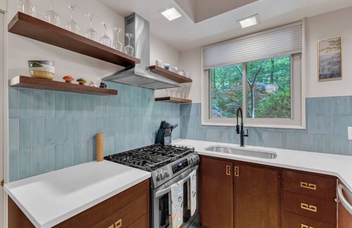 Chapel Hill House | Chic Japanese Inspired Mid-Century Modern Retreat