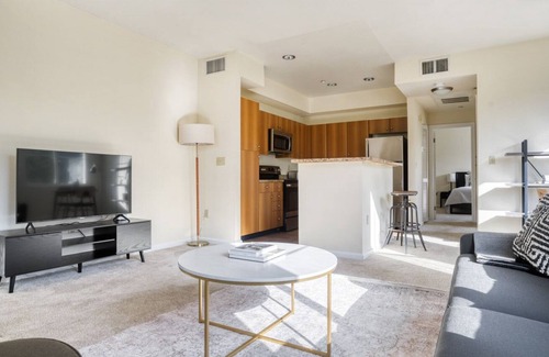 Auzerais - Josefa Apartment | Chic San Jose 1BR w/ Pool, Gym & Spa, near Diridon Station, by Blueground