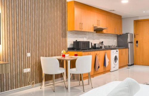 Al Barsha Apartment | Chic Studio Stay with Gym, Pool, and Kitchenette
