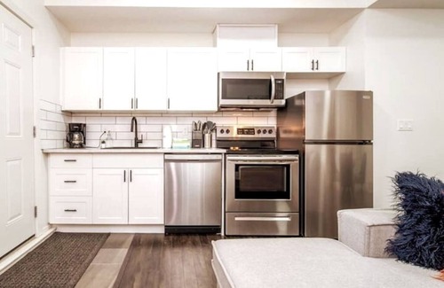 Jasper Place House | Chic Suite - Long Stays - King Bed - Fireplace &WiFin