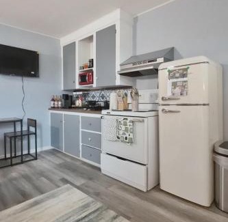 Bridgewater Apartment | Chic & Sunny 1BR Hideaway- Apt 1