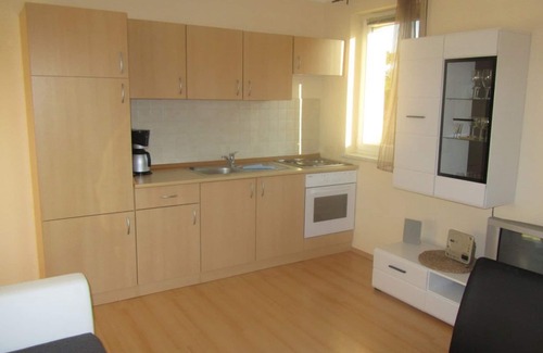 Gross Schwansee Apartment | Child-friendly apartment with terrace, 800m to the beach