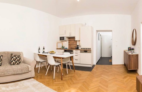 Hutteldorf Apartment | Chillout Lounge Satzberg