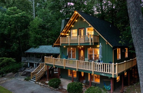 Chimney Rock Ski Chalet | Chimney Rock Chalet Near Lake Lure!